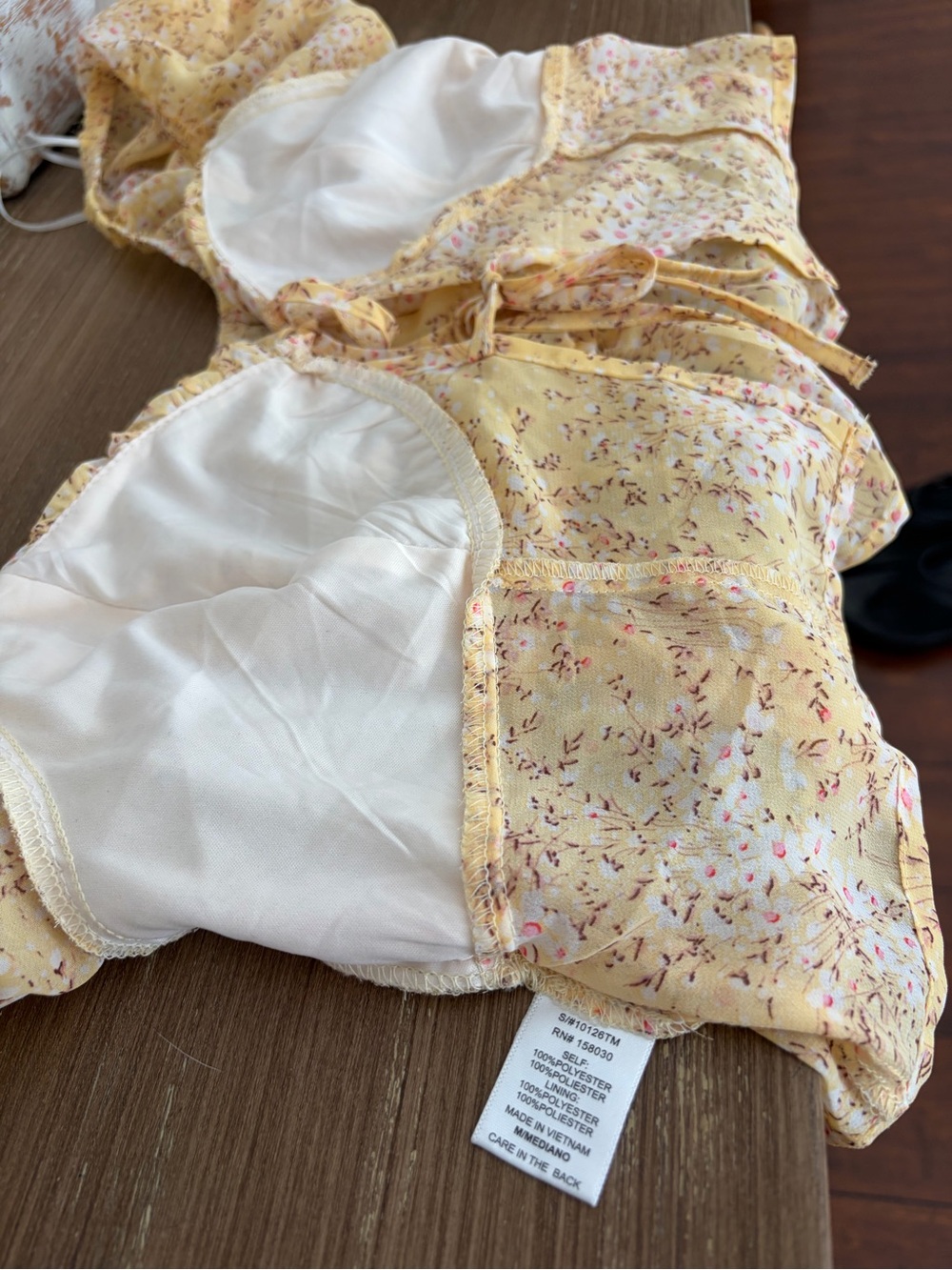 Love Tree Yellow Floral Tie-Front Puff Sleeve Crop Top M Cottagecore Coquette - Picture 9 of 9